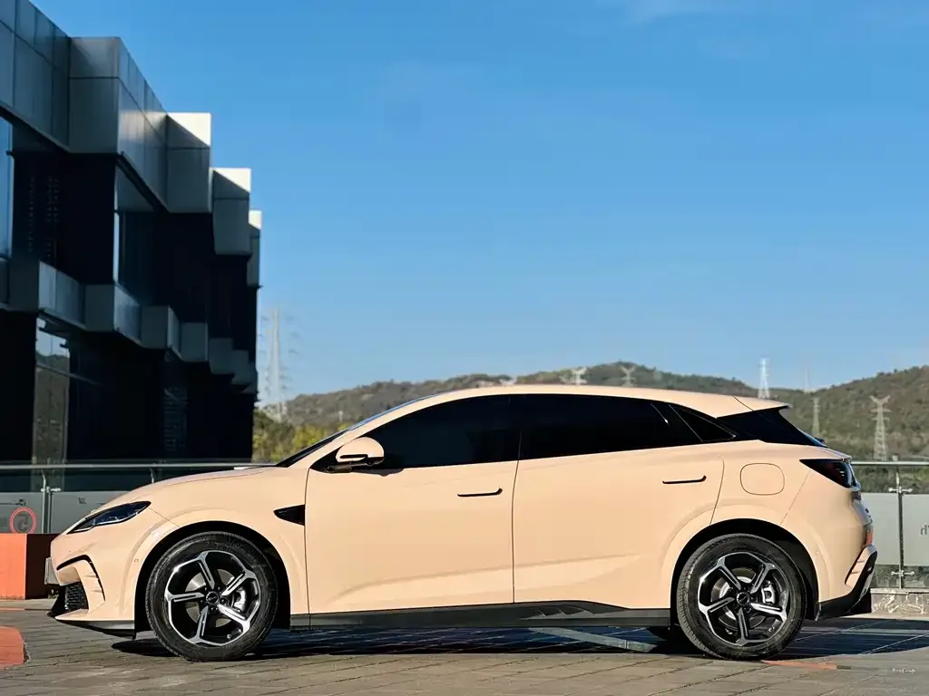 BYD Seal 06GT — фото 10