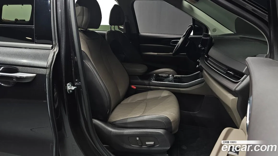 Kia Carnival — фото 10