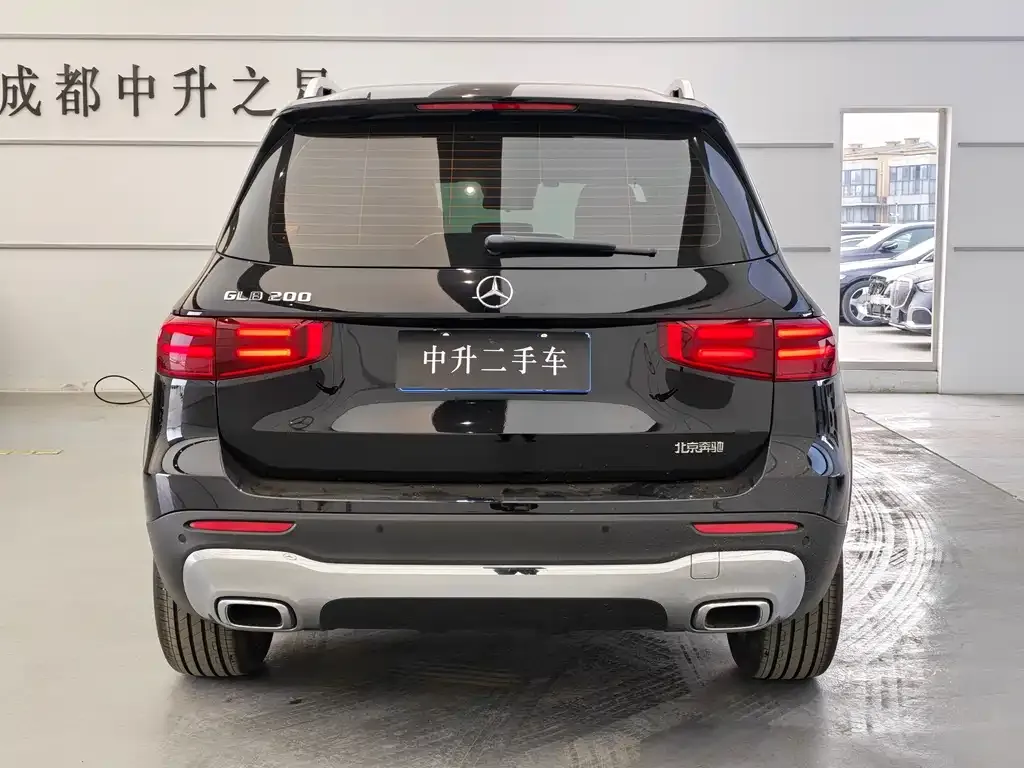 Mercedes-Benz GLB — фото 10