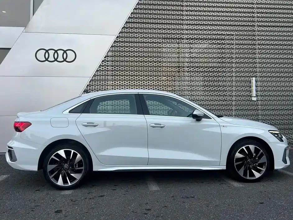 Audi A3 — фото 9