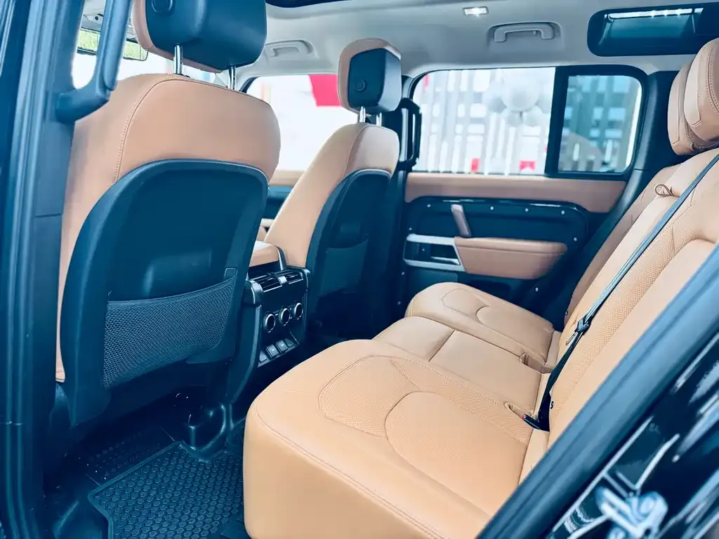 Land Rover Defender 2024 из CN, фото 2