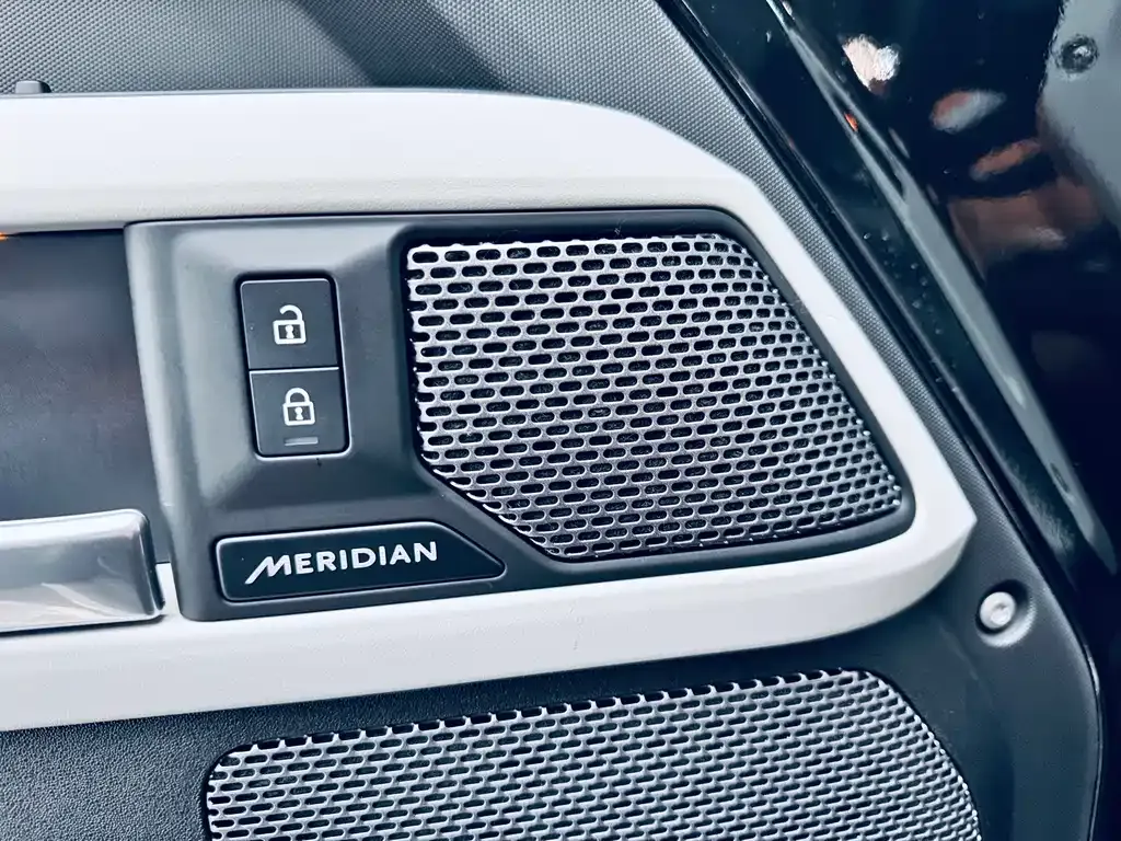 Land Rover Defender 2024 из CN, фото 4