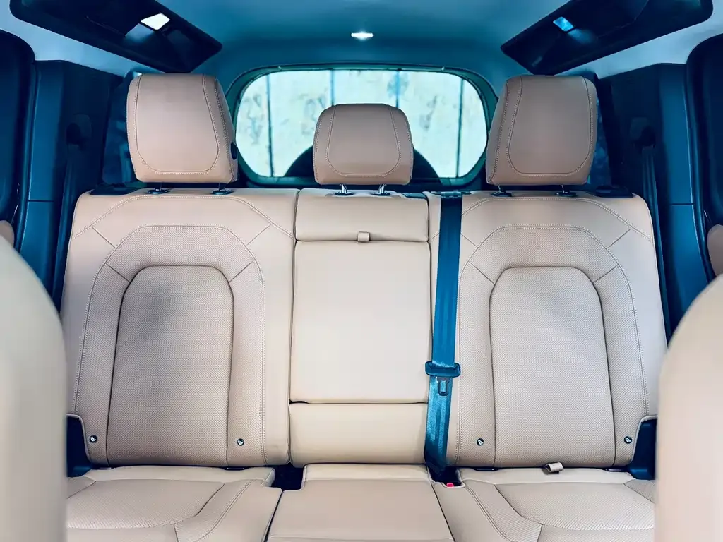 Land Rover Defender 2024 из CN, фото 7