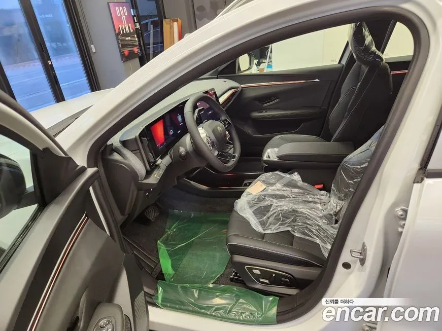 Renault Korea (Samsung) Scenic 2026 из KR, фото 9