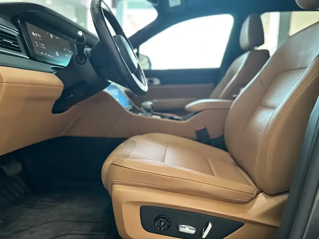 Li Auto Li ONE 2021 из CN, фото 4