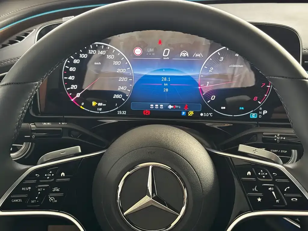 Mercedes-Benz E-Class 2026 из CN, фото 4