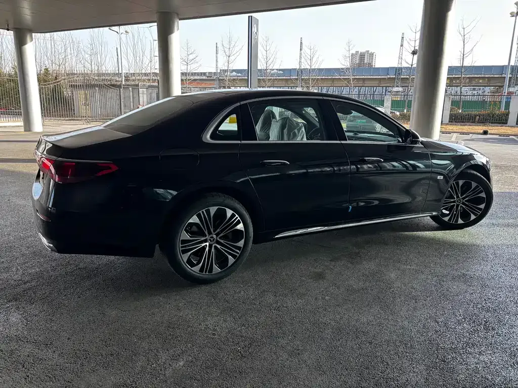 Mercedes-Benz E-Class 2026 из CN, фото 10