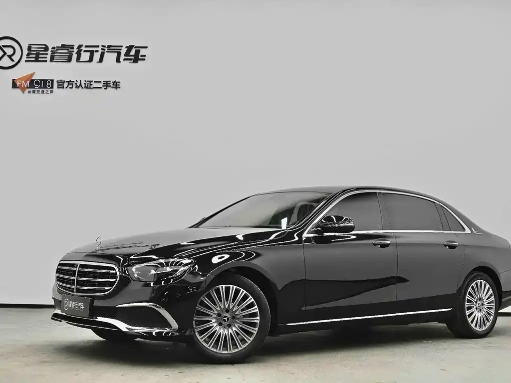 Mercedes-Benz E-Class — фото 1