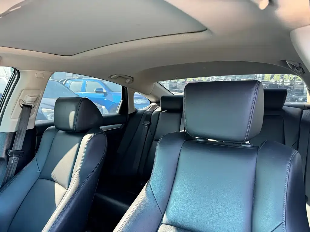 Honda Accord — фото 2