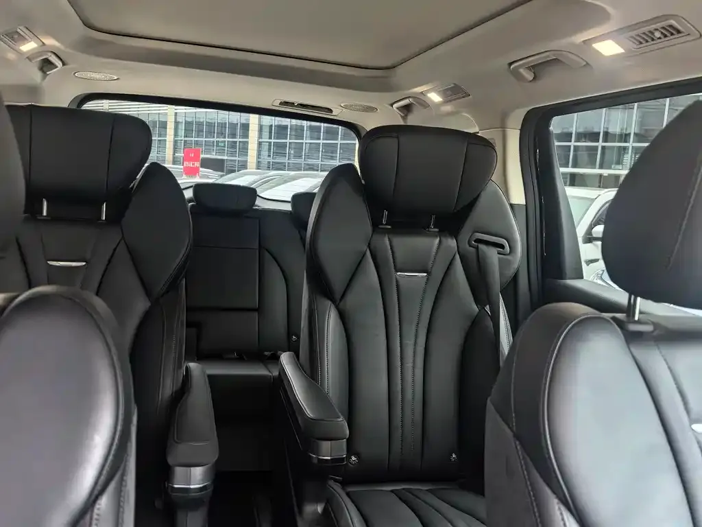 Hongqi HQ9 PHEV 2024 из CN, фото 3