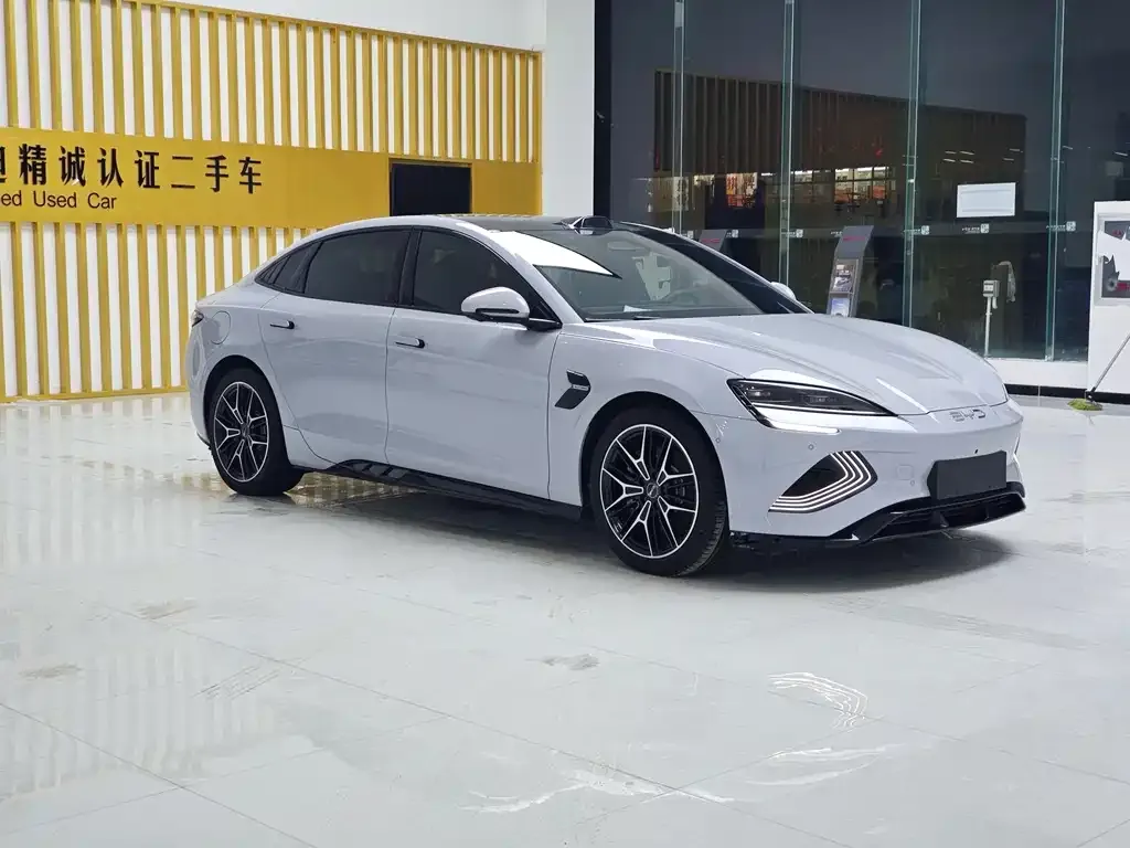 BYD Seal — фото 4