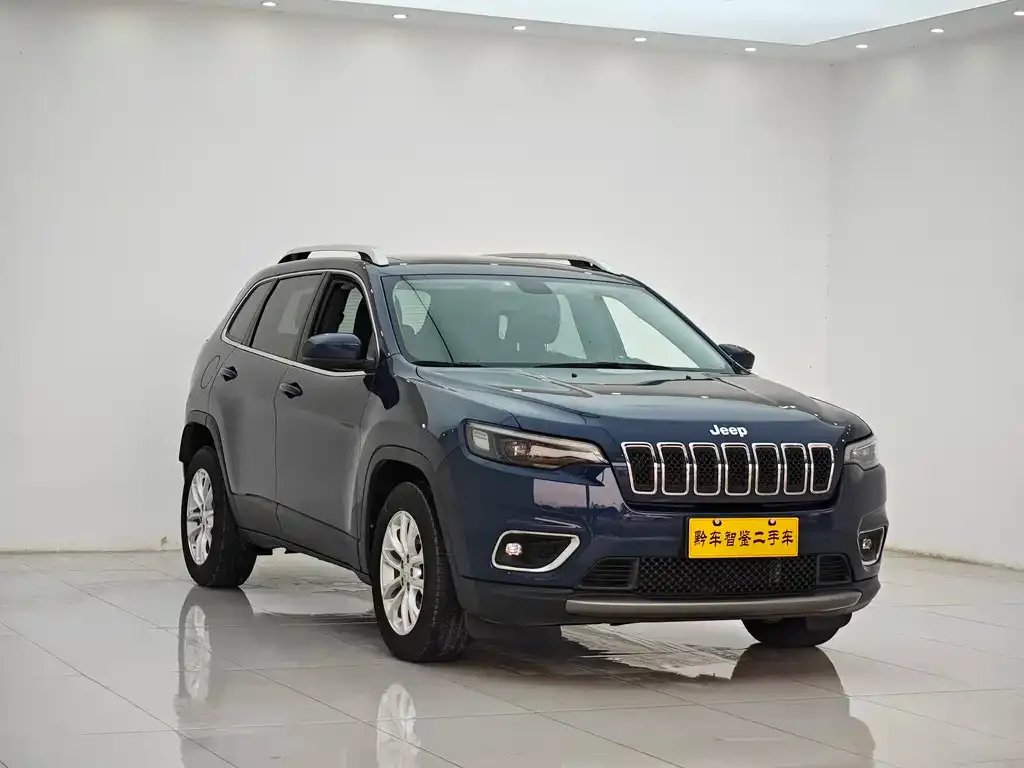 Jeep Cherokee 2021 из CN, фото 2