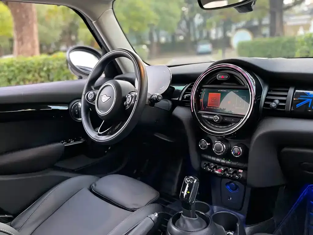 MINI Cooper (3-door) 2021 из CN, фото 3