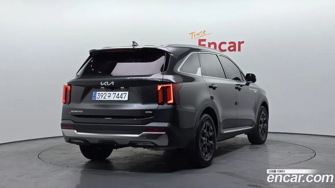 Kia Sorento — фото 7