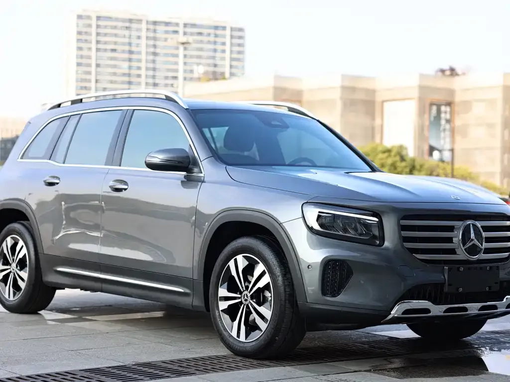 Mercedes-Benz GLB — фото 4