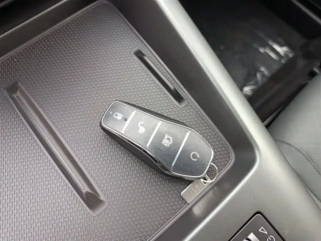 BYD Qin PLUS 2025 из CN, фото 8