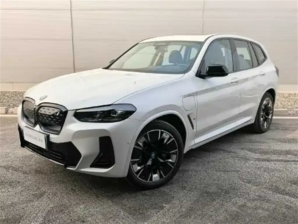 BMW iX3 2025 из CN, фото 1