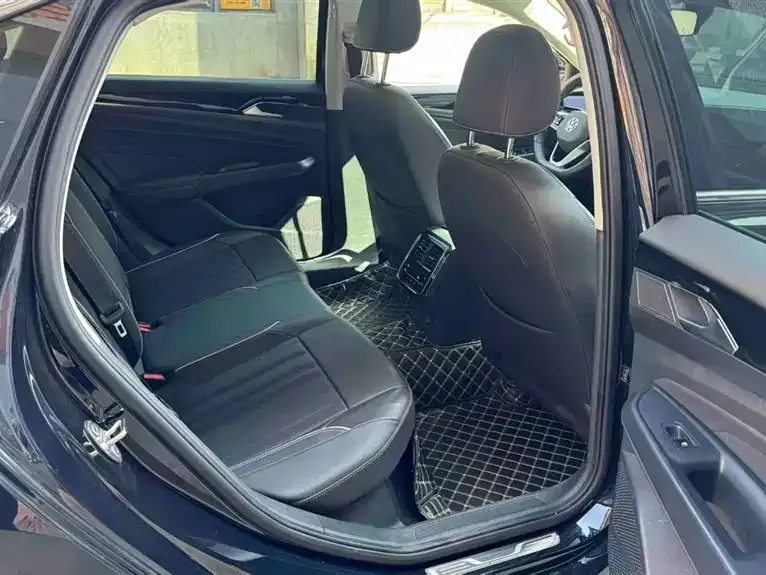 Volkswagen Passat — фото 3