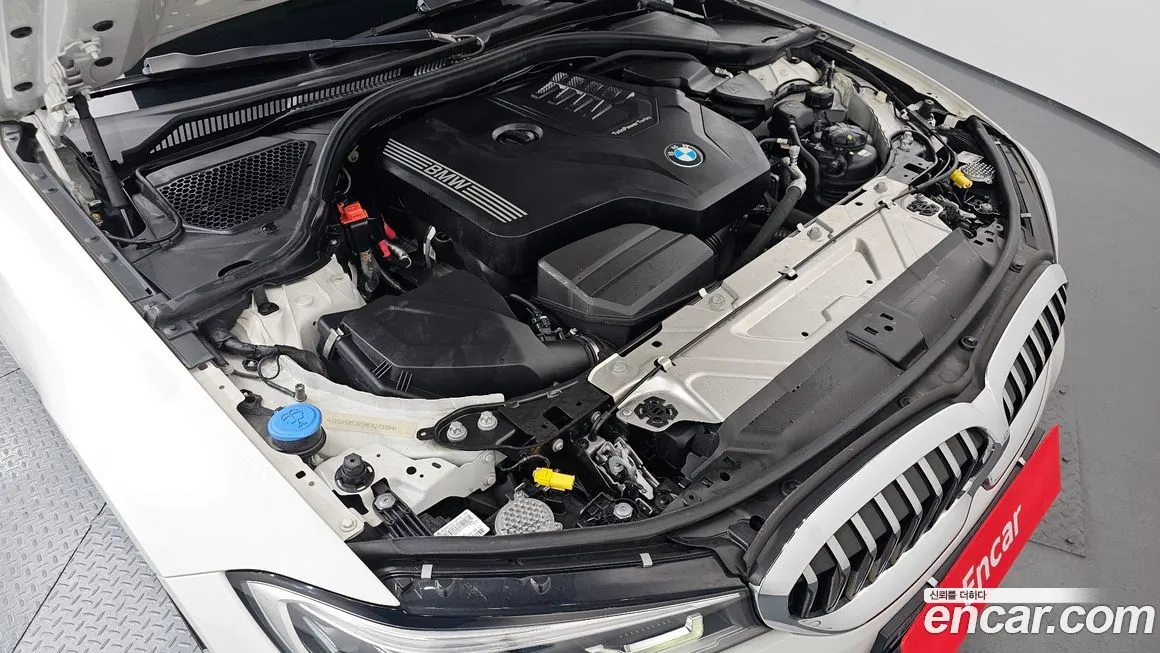 BMW 3-Series 2021 из KR, фото 2