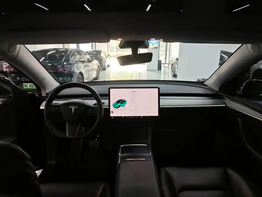 Tesla Model Y 2024 из CN, фото 3