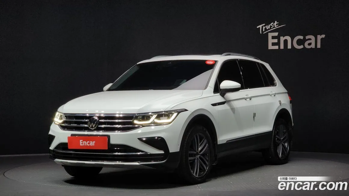 Volkswagen Tiguan — фото 1