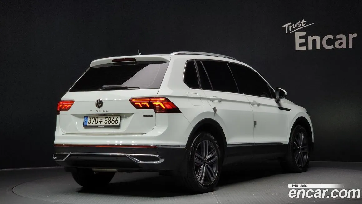 Volkswagen Tiguan — фото 4