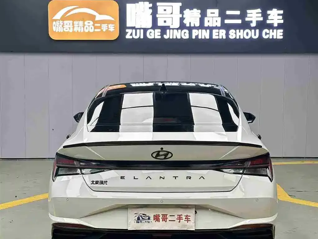 Hyundai Elantra 2023 из CN, фото 3
