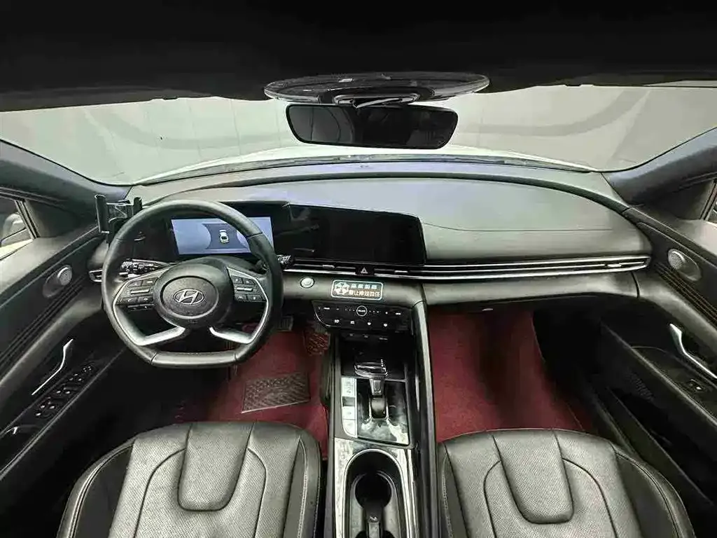 Hyundai Elantra 2023 из CN, фото 9