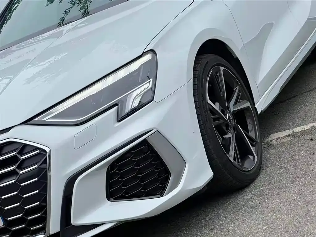 Audi A3 2023 из CN, фото 7