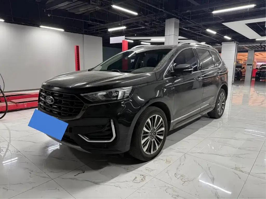 Ford Edge — фото 1