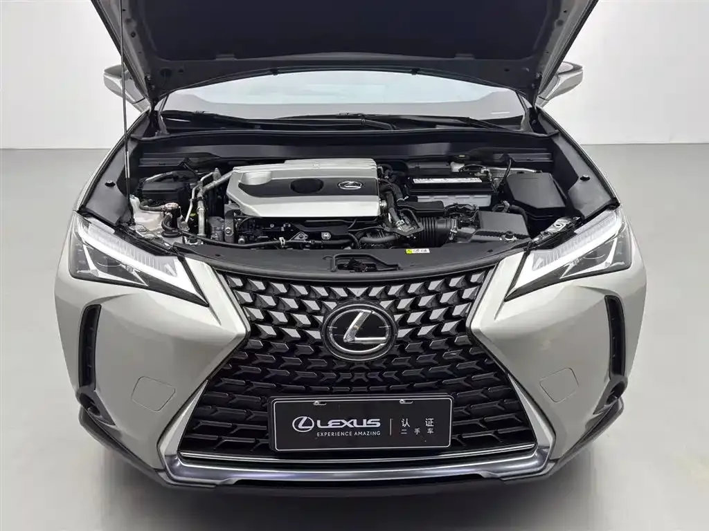 Lexus UX — фото 4