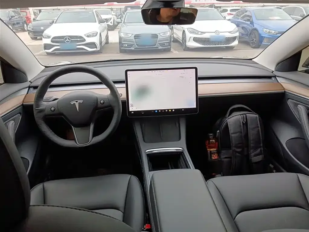 Tesla Model 3 — фото 6