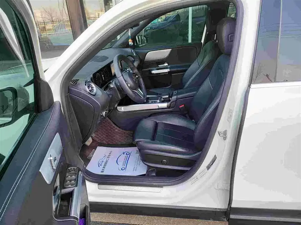 Mercedes-Benz GLB 2023 из CN, фото 6