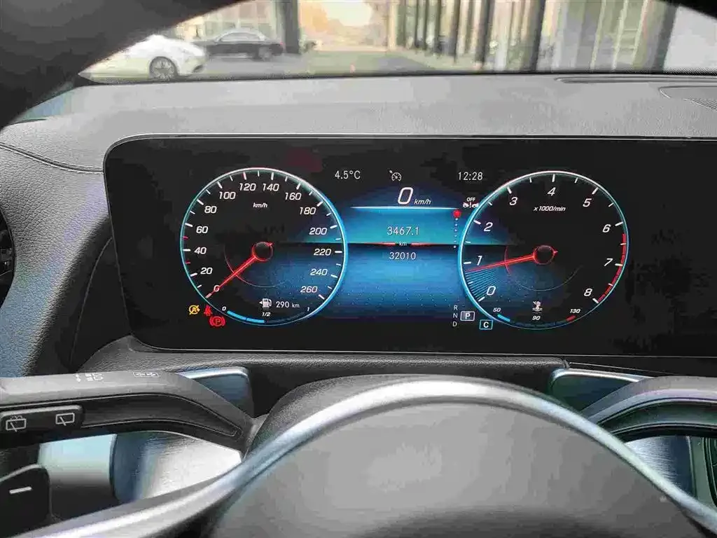 Mercedes-Benz GLB 2023 из CN, фото 3