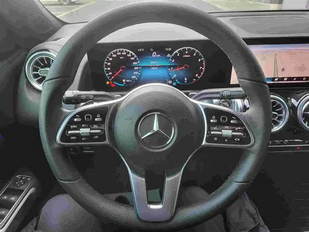 Mercedes-Benz GLB 2023 из CN, фото 5