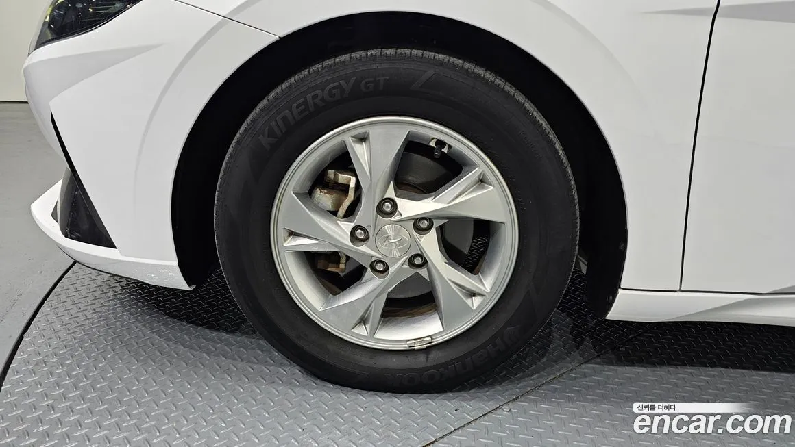 Hyundai AVANTE 2022 из KR, фото 3