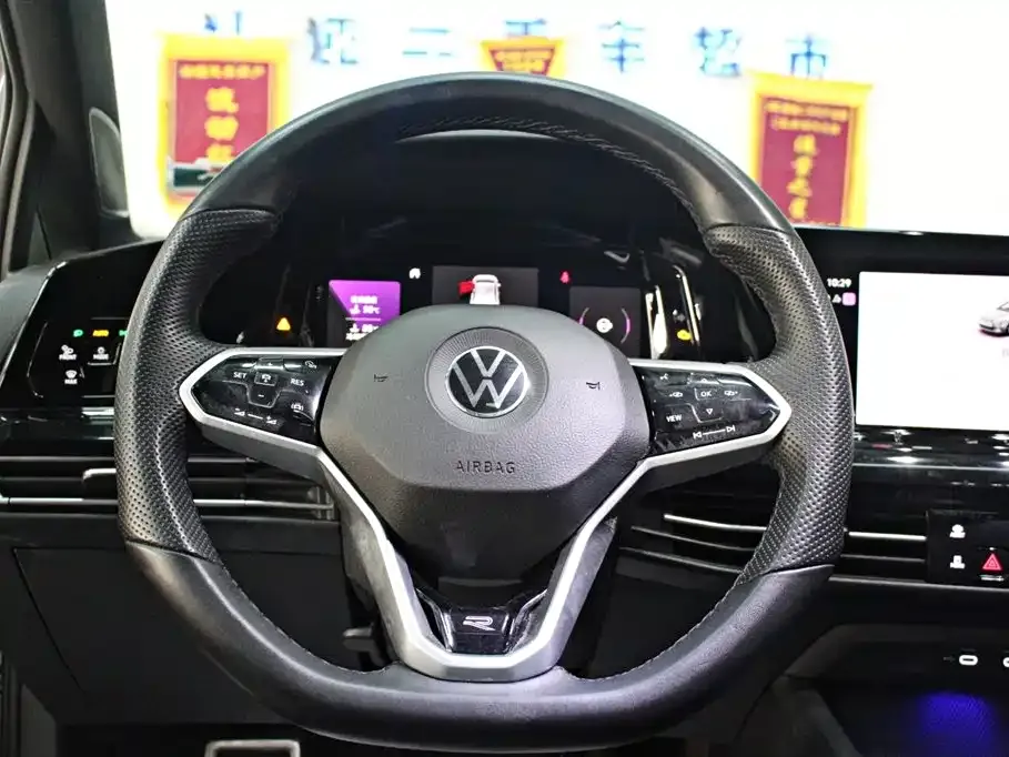Volkswagen Golf 2022 из CN, фото 10