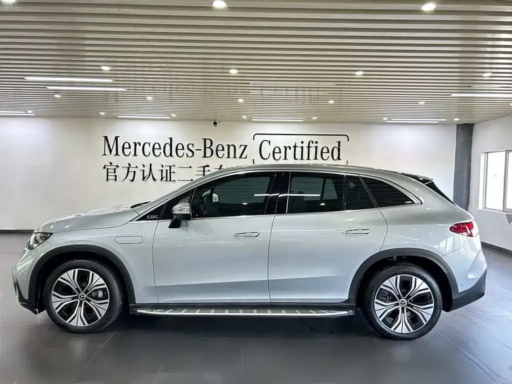 Mercedes-Benz EQE SUV — фото 3