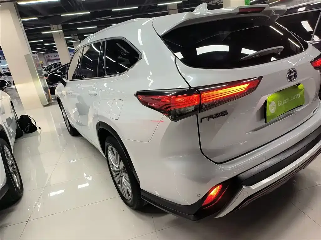Toyota Highlander 2022 из CN, фото 6