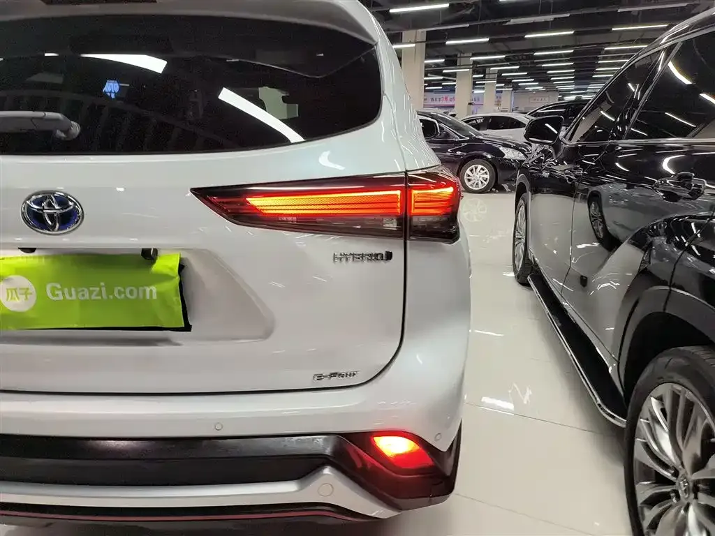 Toyota Highlander 2022 из CN, фото 4
