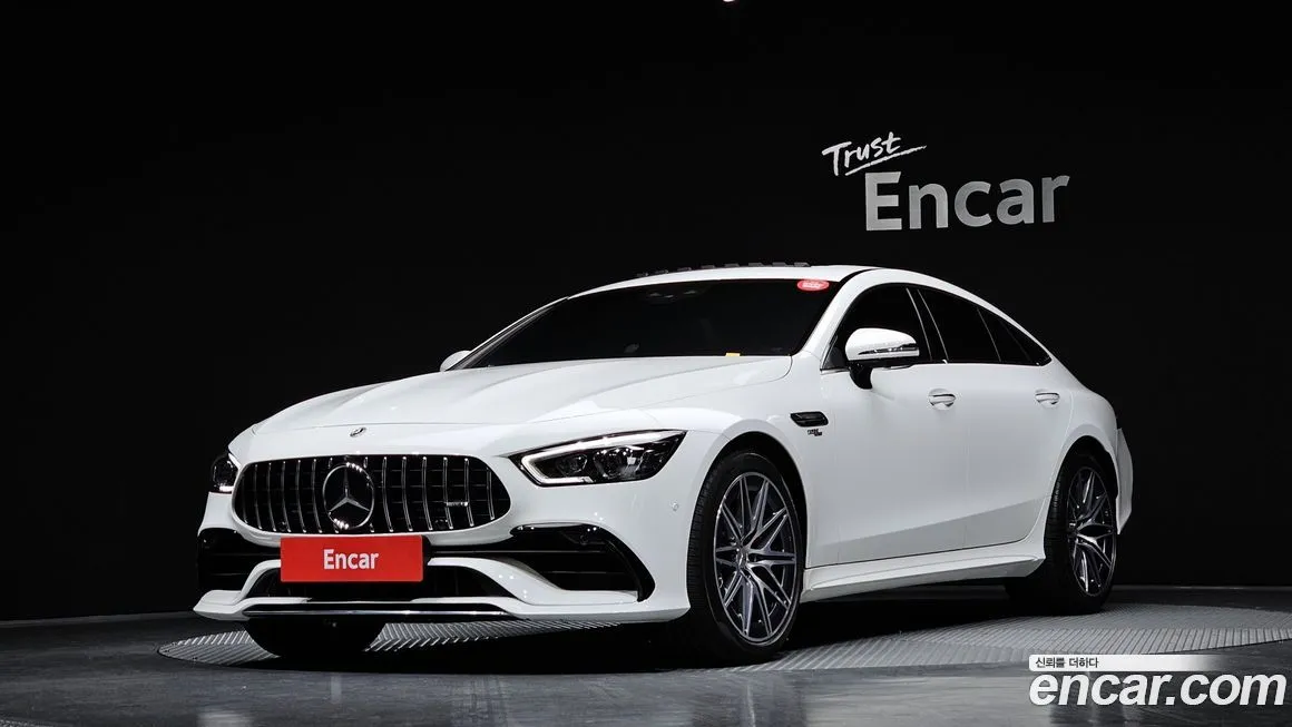 Mercedes-Benz AMG GT — фото 1