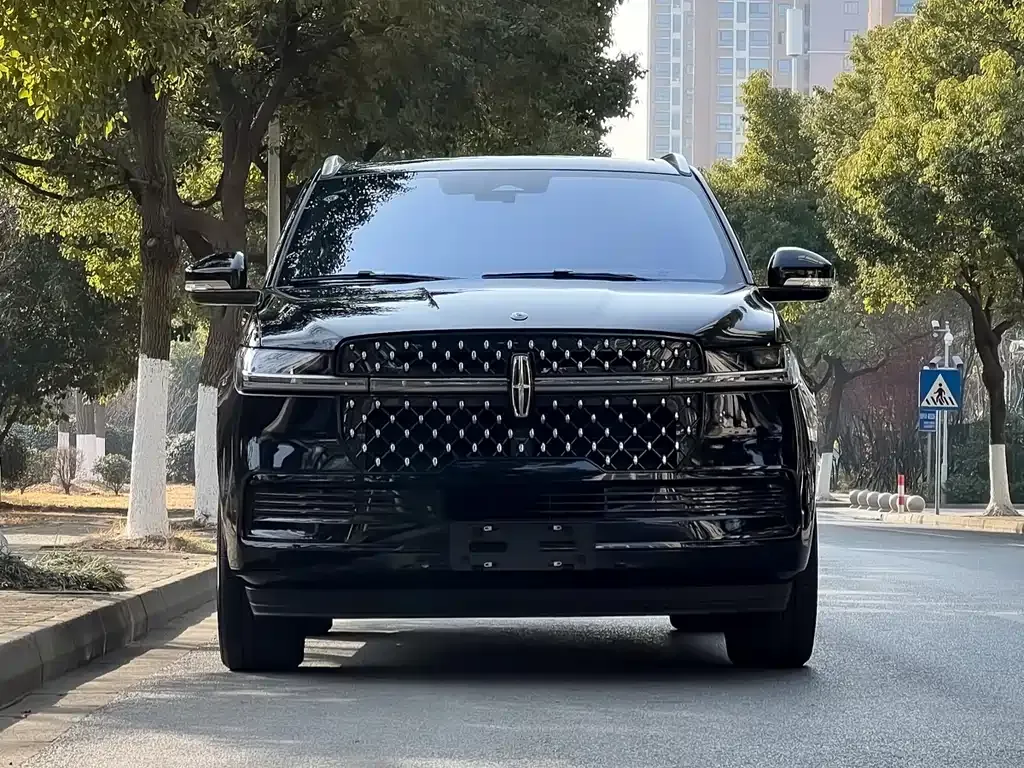 Lincoln Navigator 2025 из CN, фото 9