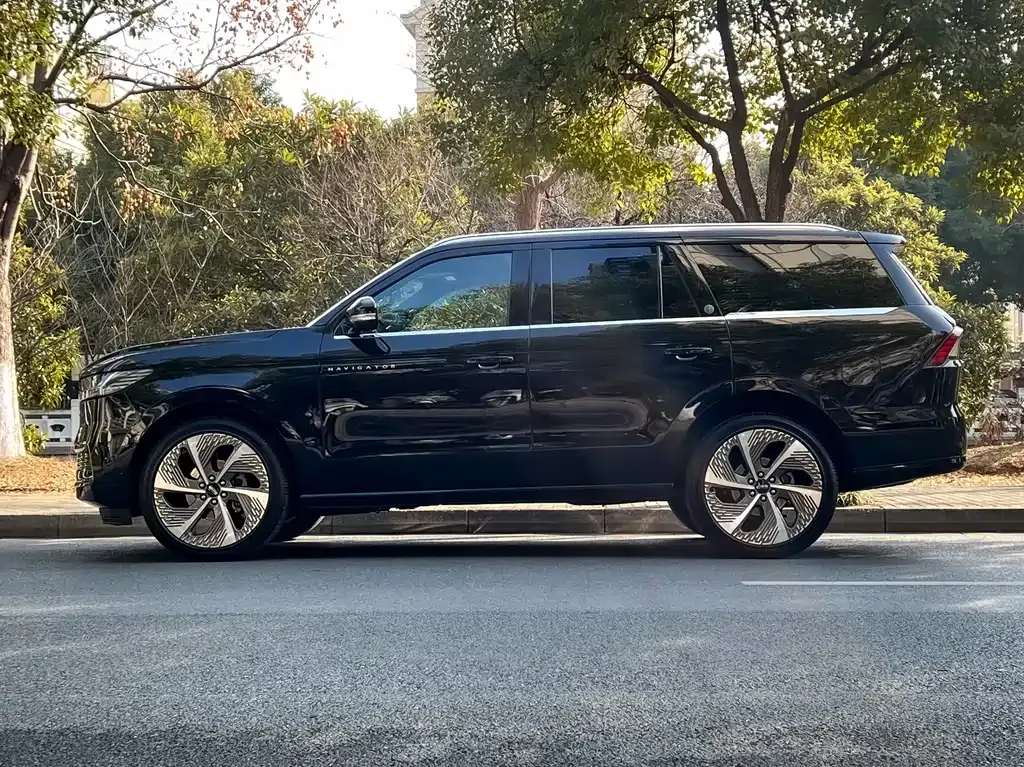 Lincoln Navigator 2025 из CN, фото 5