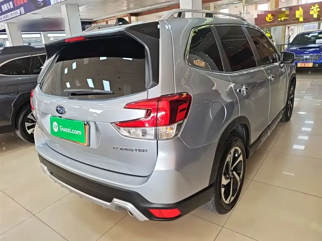 Subaru Forester — фото 6