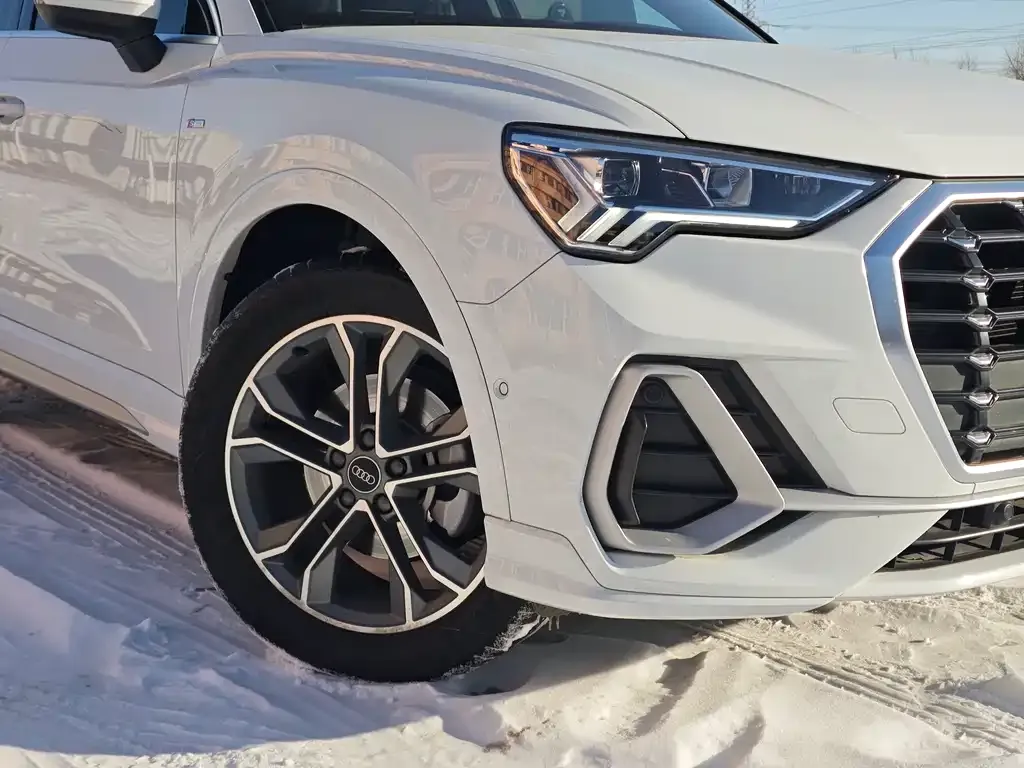 Audi Q3 2021 из CN, фото 7