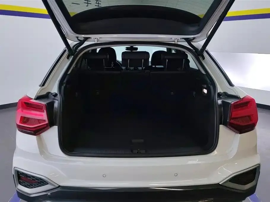 Audi Q2L 2023 из CN, фото 9