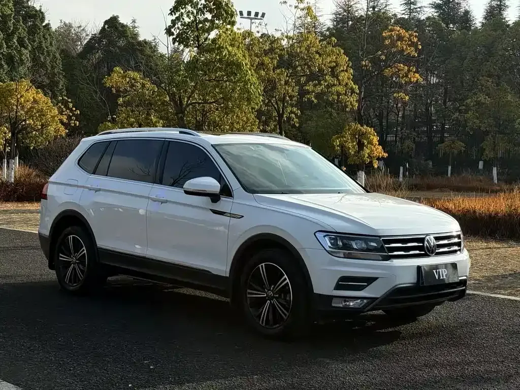 Volkswagen Tiguan L 2021 из CN, фото 10