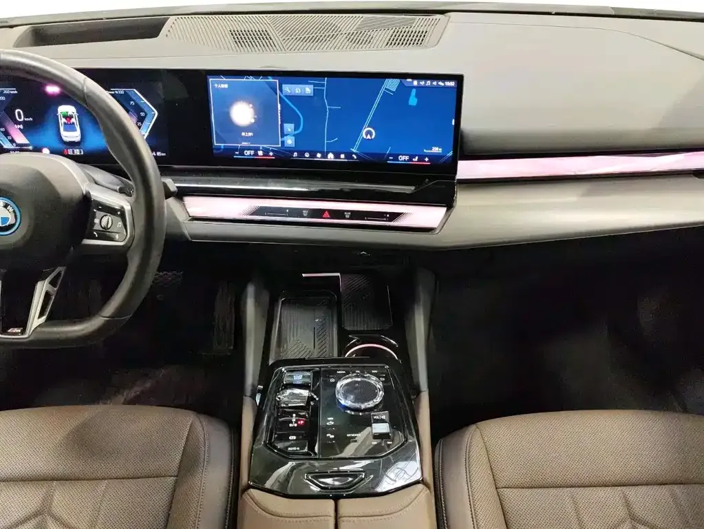 BMW i5 2025 из CN, фото 7