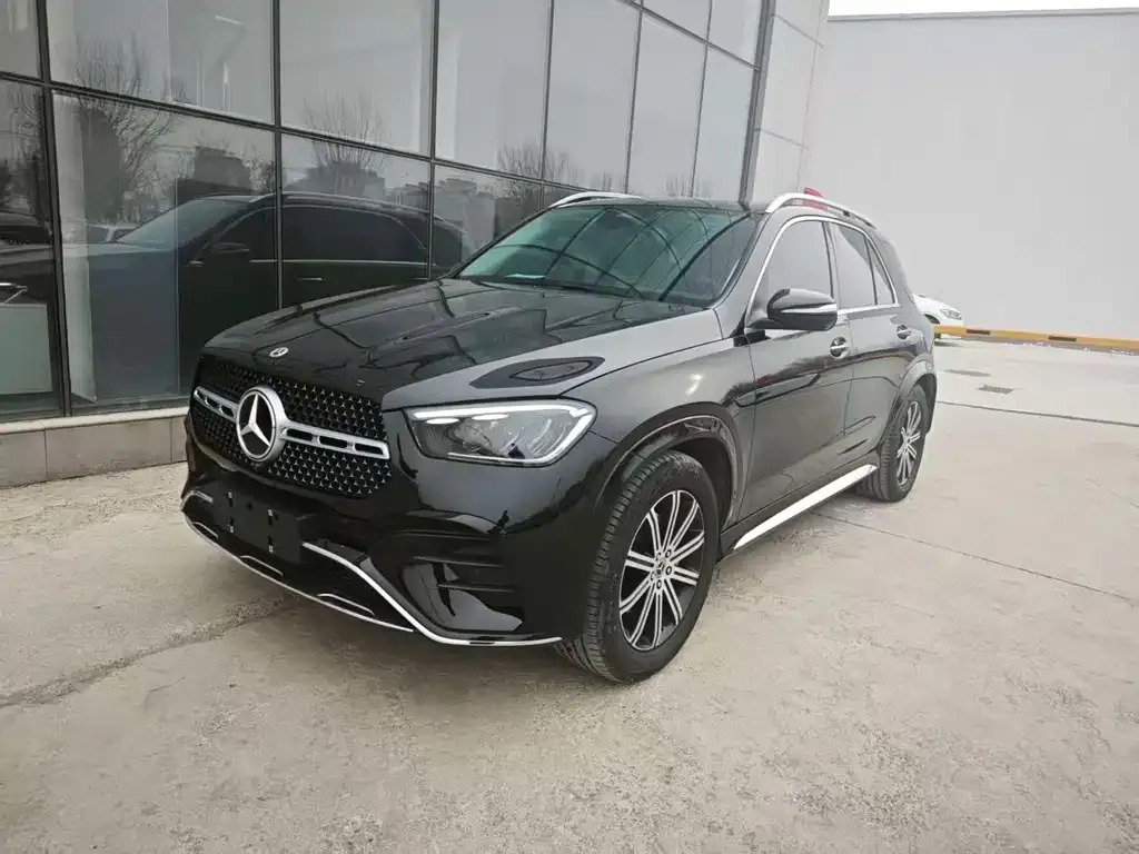 Mercedes-Benz GLE — фото 1
