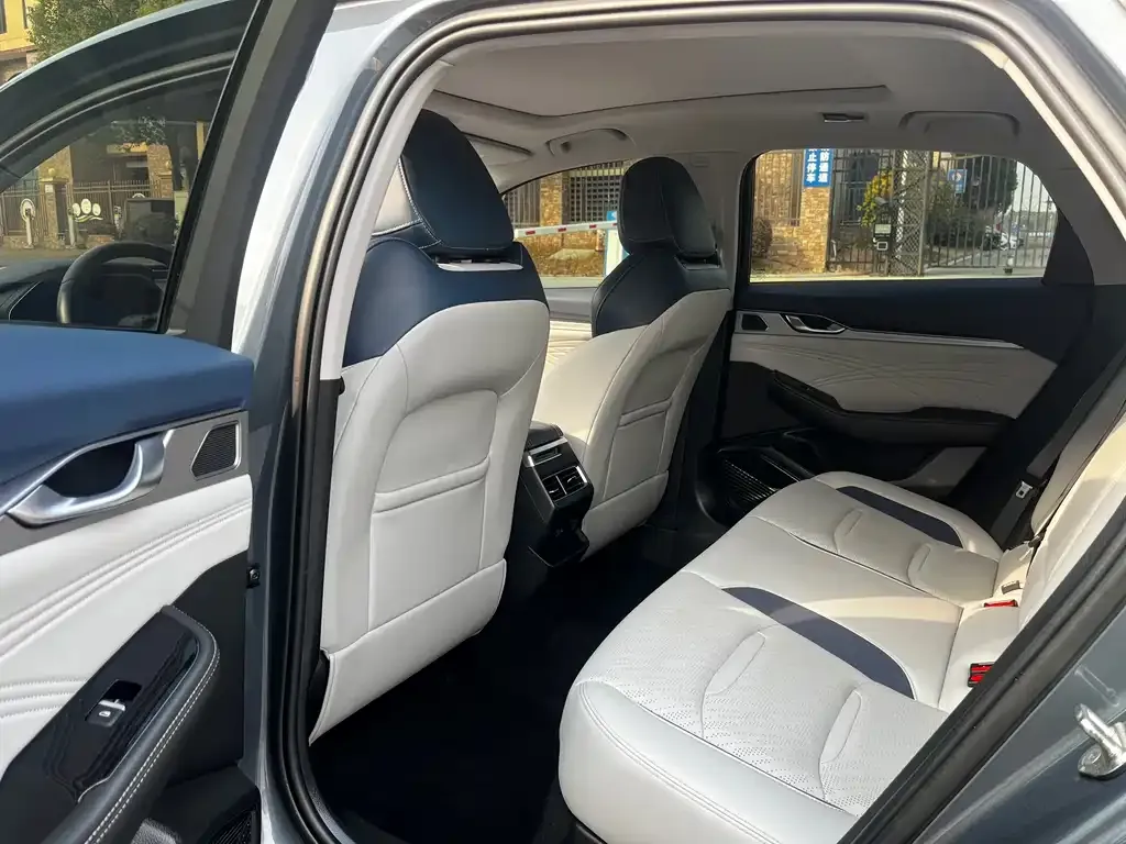 Geely Xingrui 2021 из CN, фото 2